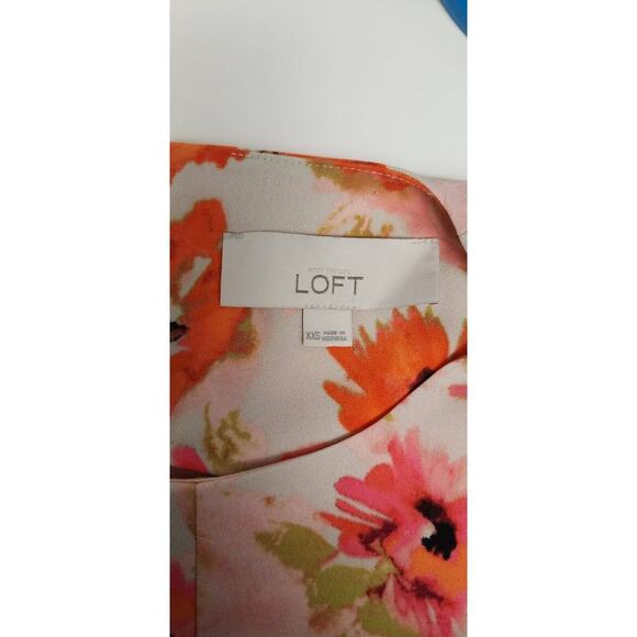 ANN TAYLOR LOFT Bright Floral Blouse Top XXS Sleeveless Poppy Keyhole Close - Picture 7 of 7